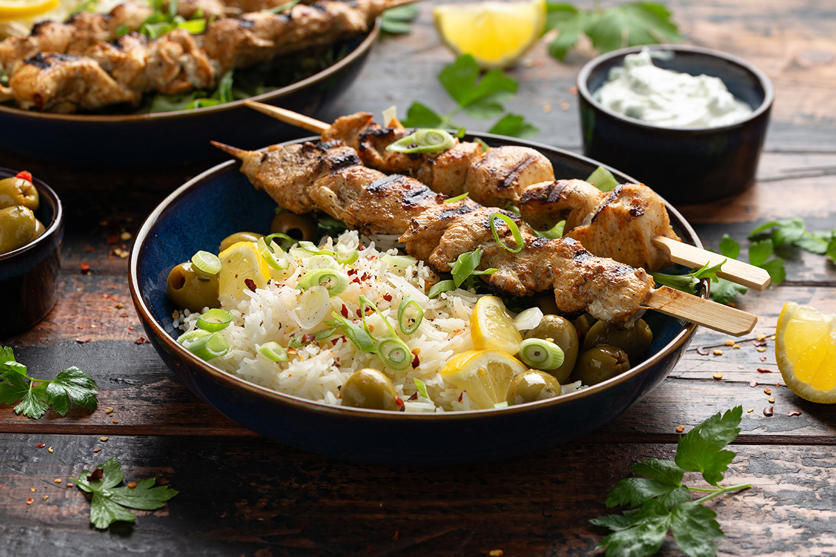 Mixed grill of vega schotel naar keuze bij Grieks Restaurant Alexandros