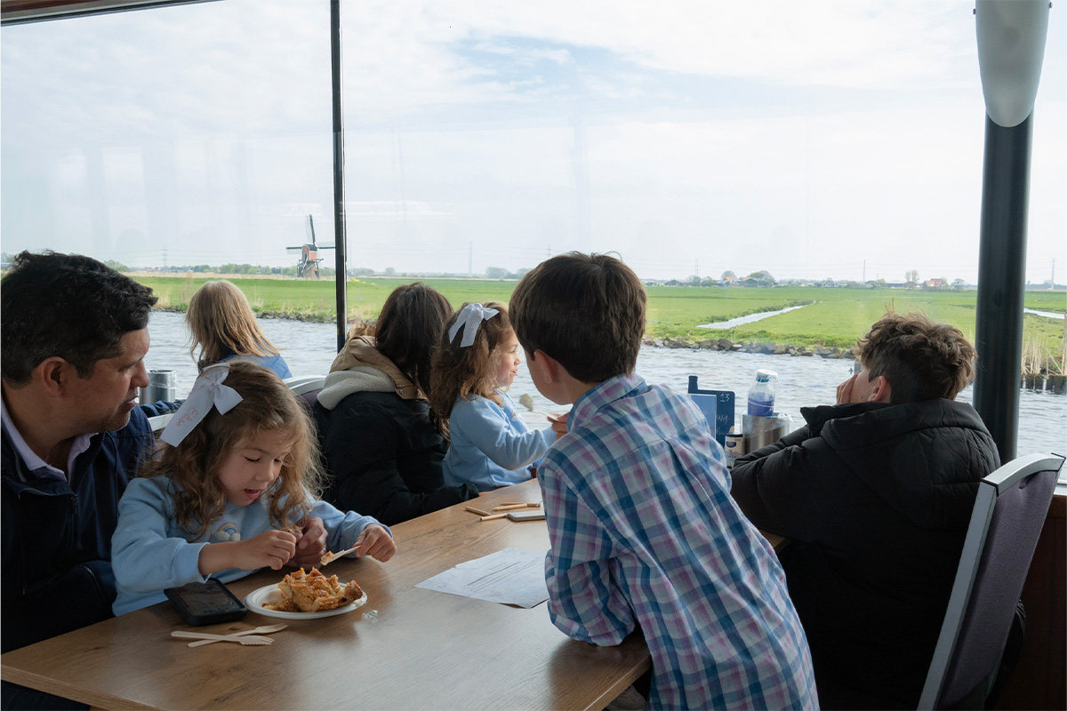 Windmill cruise on the Kagerplassen (1 hour)
