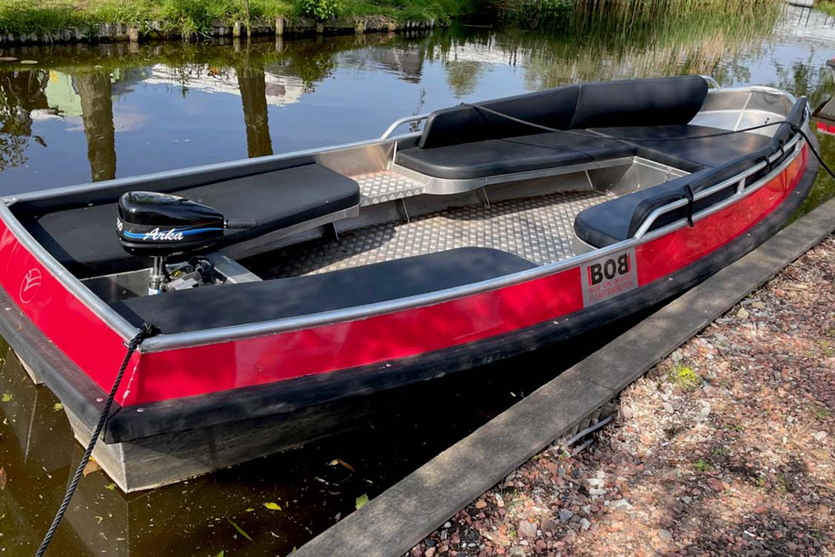 Fluisterboot of moterboot huren voor 3,5 uur (8-12 pers) 
