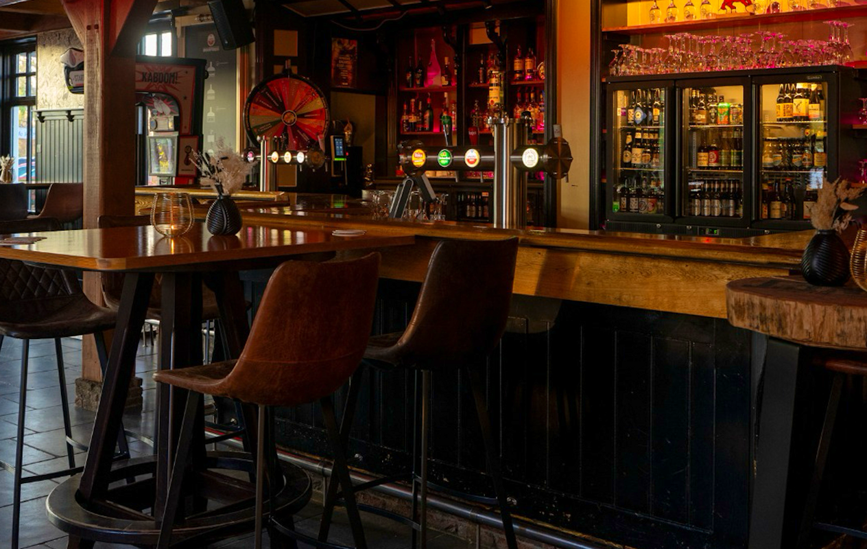 Onbeperkt tapas-diner (keuze uit 20+ gerechten) bij De Roode Leeuw