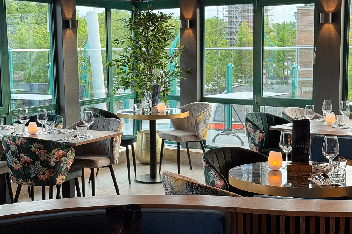 Onbeperkt dineren bij Lounge83