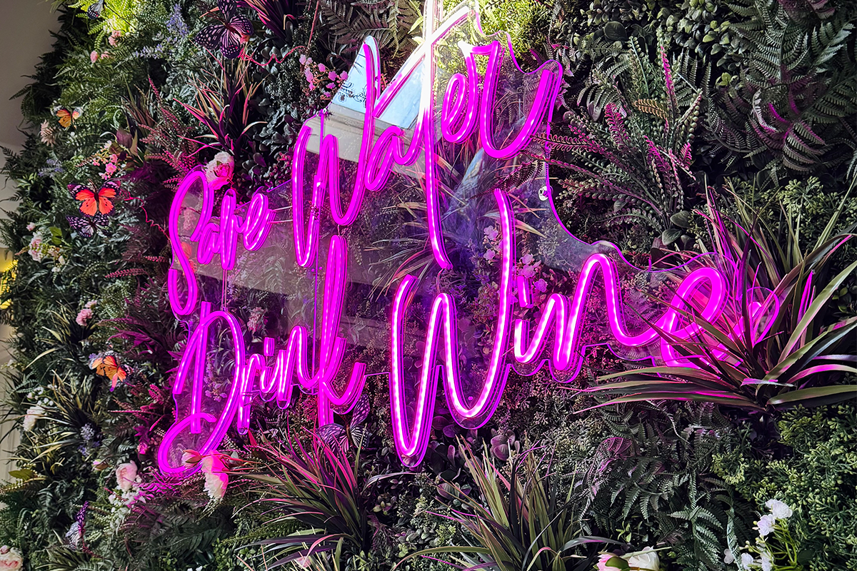 Onbeperkt dineren bij Lounge83