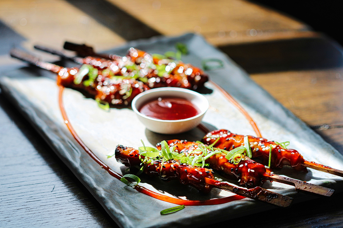 Onbeperkt eten bij Restaurant Youya (keuze uit 60+ Aziatische gerechten)