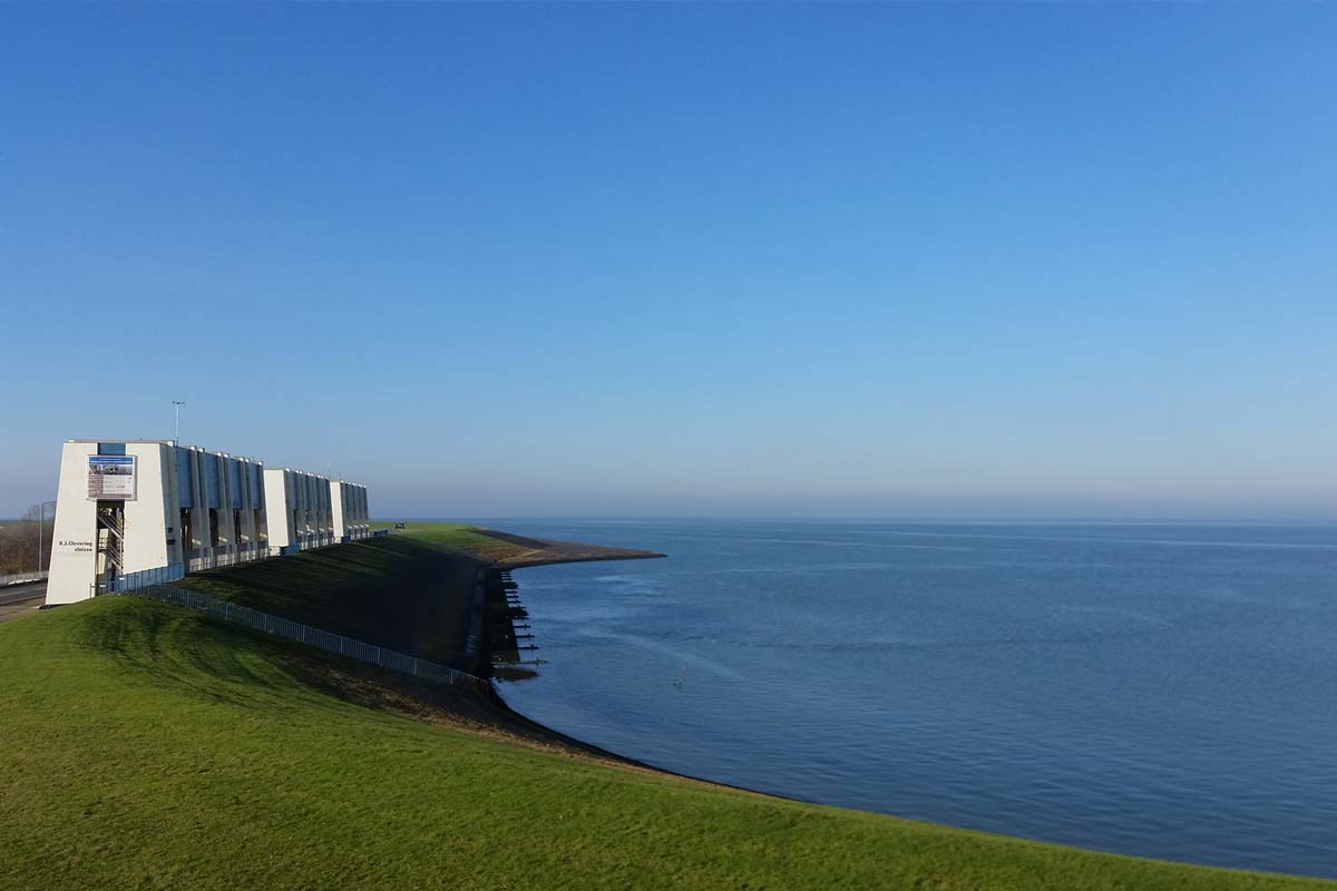Onbeperkt mosselen + friet bij Waddengenot aan Zee