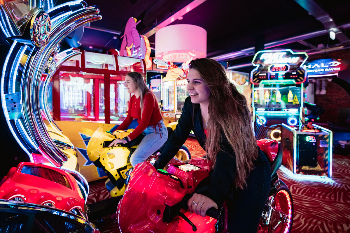 Onbeperkt gamen + frisdrank bij Sir Winston Fun & Games Ypenburg