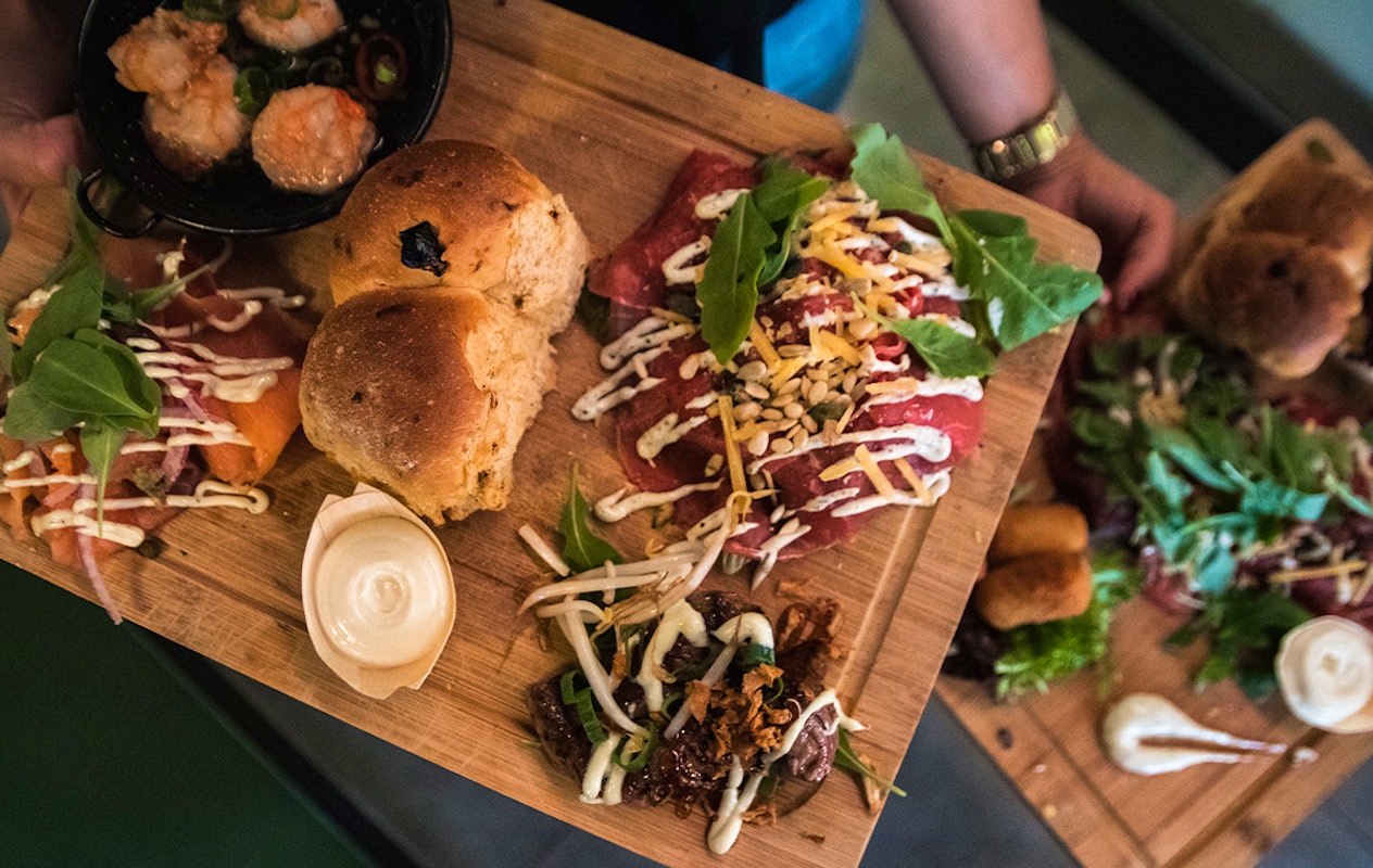 Onbeperkt tapas bij Carras Bites