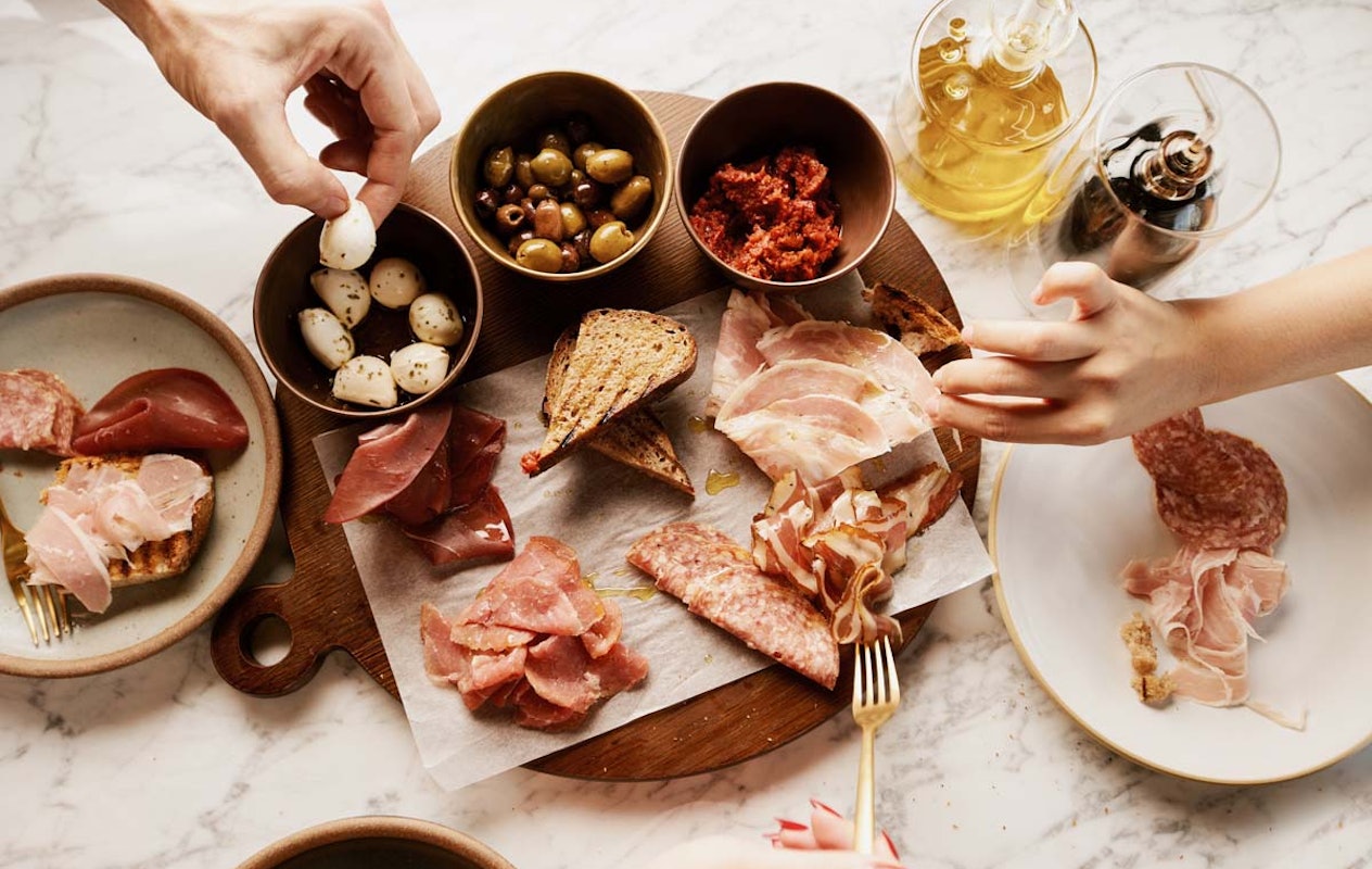 All you can eat tapas + dessert bij Tapas1910