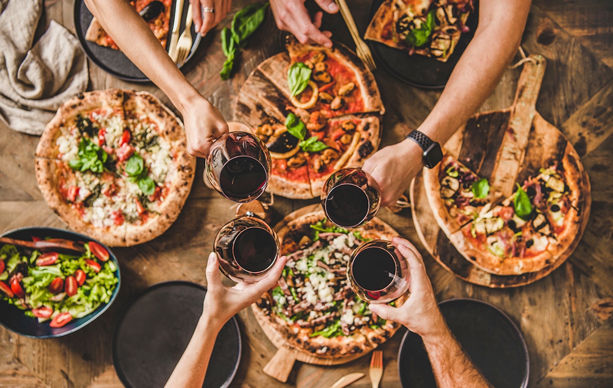 Onbeperkt Tapas en Pincho's met een dessert bij Sabrosas