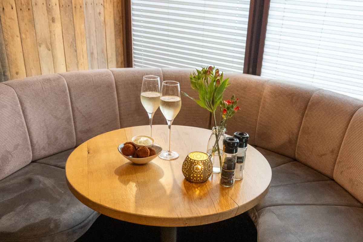 Onbeperkt tapas + dessert bij Spijkers IJmuiden