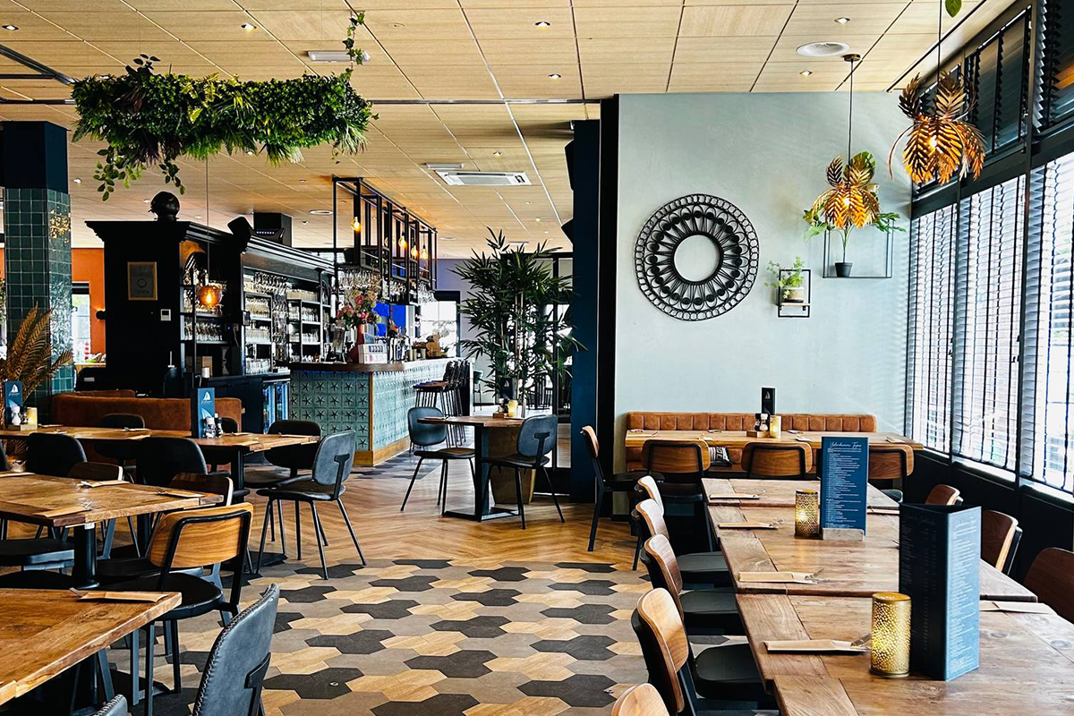 Onbeperkt Volendammer Tapas lunchen + koffie/thee + desserts bij Pieterman