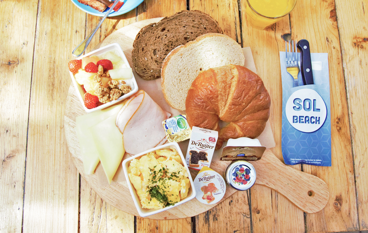 Begin je dag goed met een uitgebreid ontbijt bij Solbeach Scheveningen