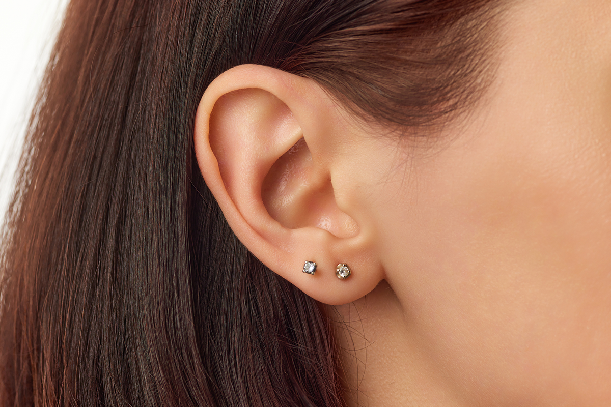 Oorgaatje piercen + oorbel bij Es-specially for you