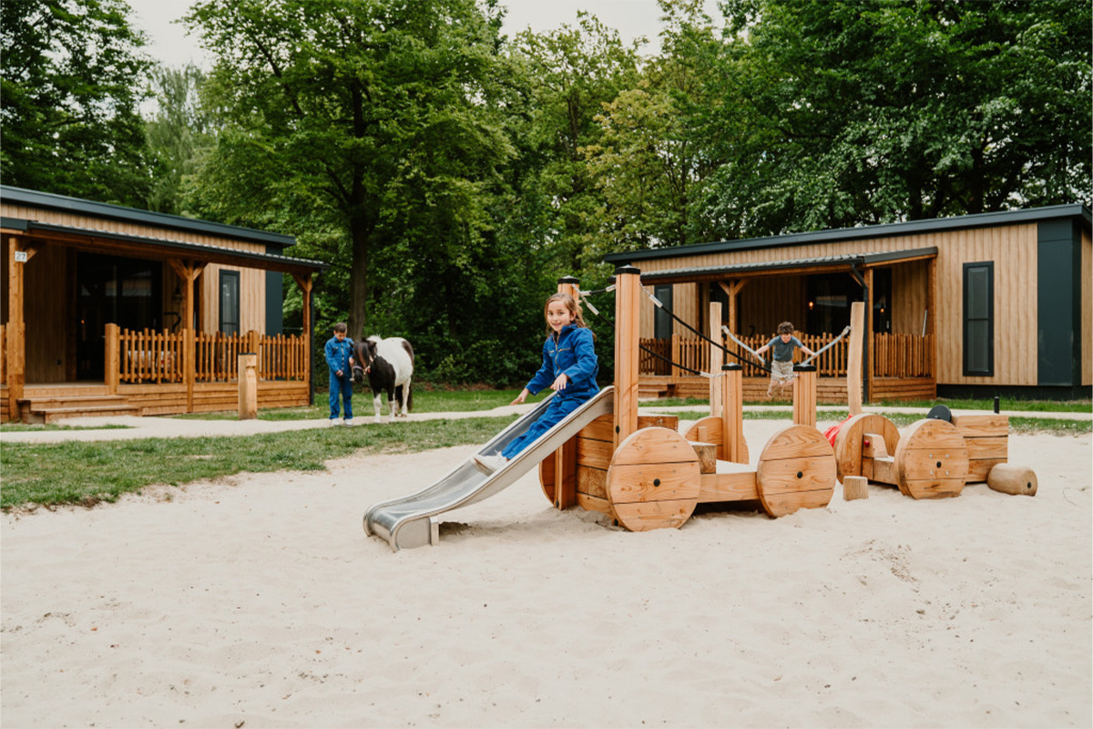 Weekend of midweek op Vakantiepark Dierenbos met toegang tot Beekse Bergen