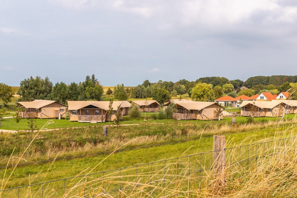 Overnachting(en) in een luxe safarilodge bij Vakantiepark IJsselhof 