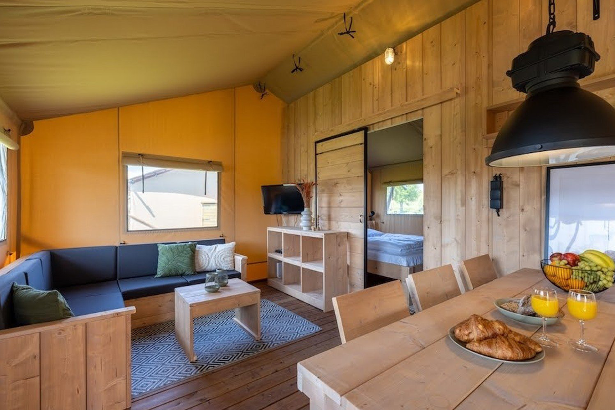 Overnachting(en) in een luxe safarilodge bij Vakantiepark IJsselhof 