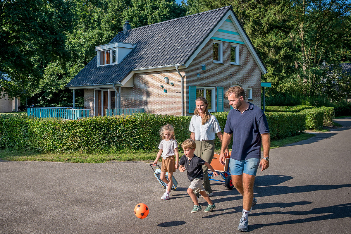 3 of 4 nachten Familie Resort de Tovertuin + Avonturenpark de Tovertuin