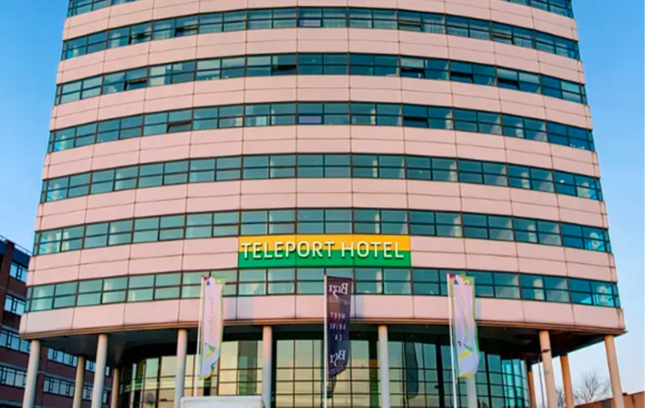 Overnachting + ontbijt bij The Hague Teleport Hotel (2 personen)