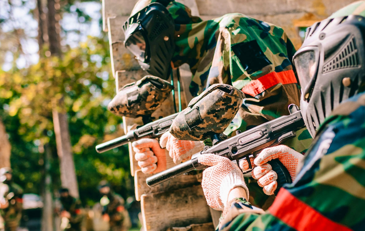 Paintball of Laser Paintball bij Agimont Adventure (10 personen)