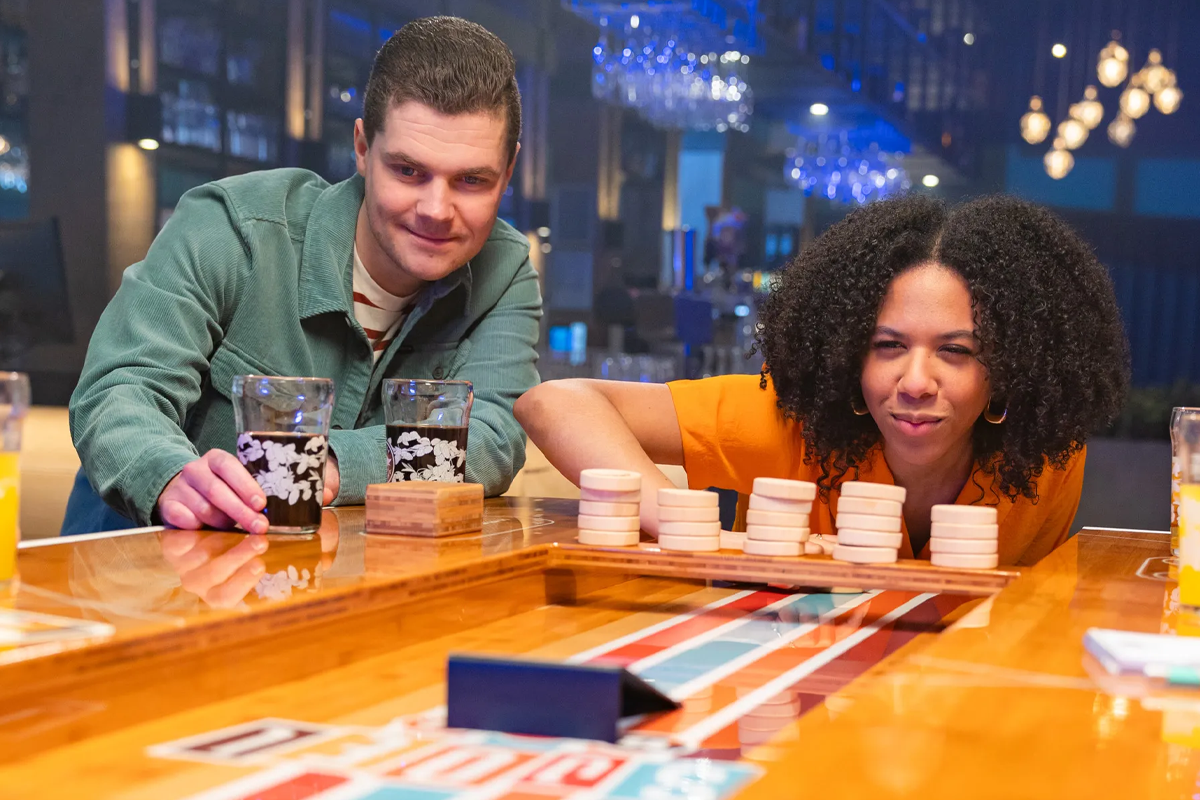 Poolbiljart, Fun Darts en Sjoelen bij Hollywood Entertainment Center