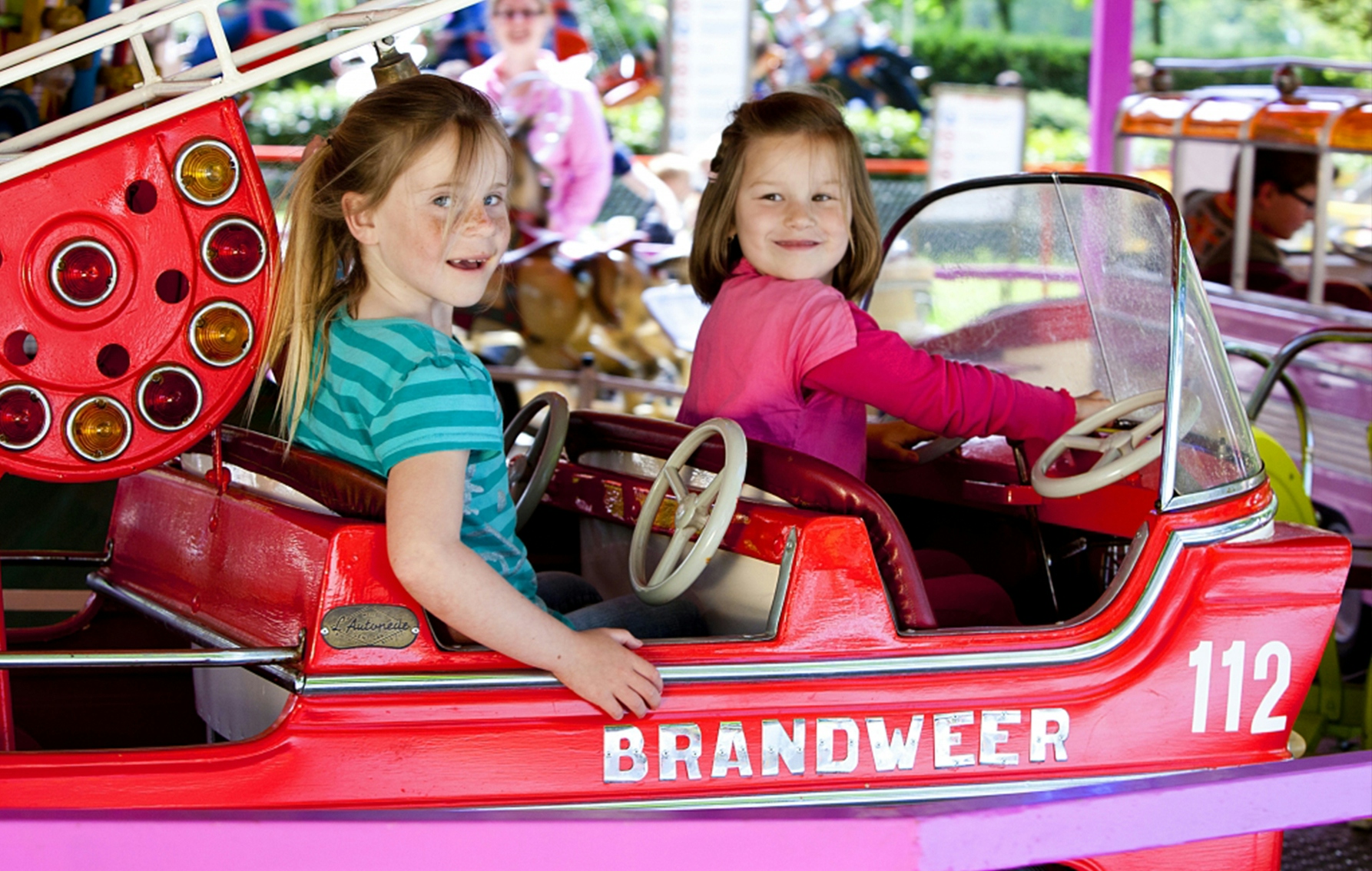 Entreeticket Attractiepark de Waarbeek, incl. onbeperkt eten + drinken