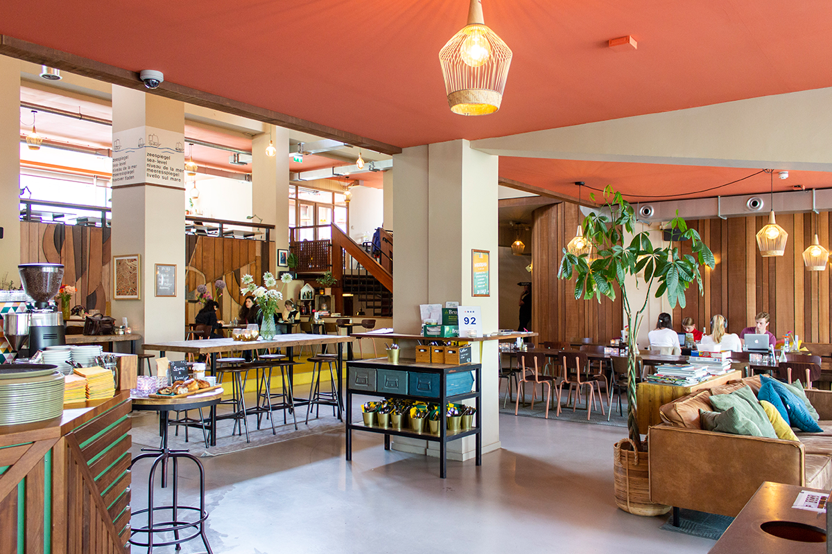 Luxe borrelplateau + drankje bij House of Watt