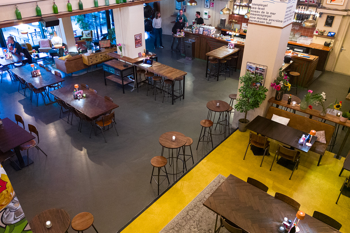 Luxe borrelplateau + drankje bij House of Watt