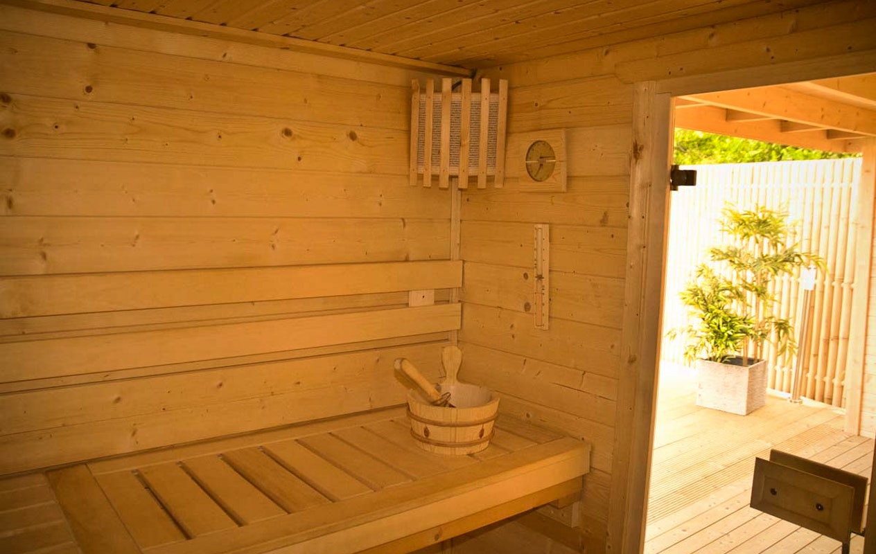 Privé sauna arrangement + hapjes en bubbels bij House of Java (2 personen)