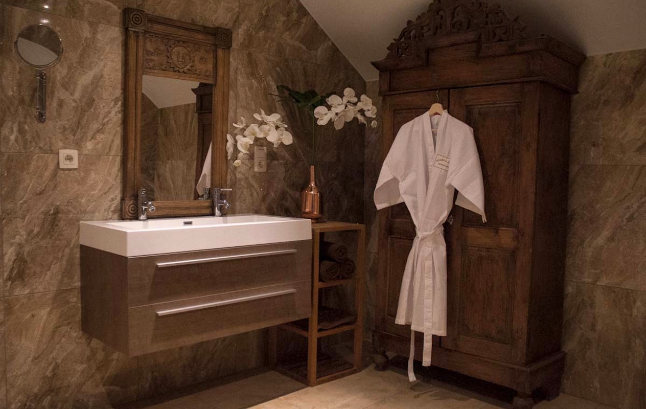 Privé sauna arrangement + hapjes en bubbels bij House of Java (2 personen)