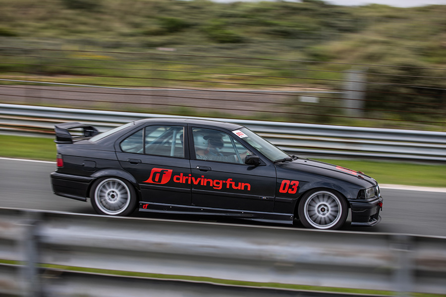 Race- of taxi-ervaring in een BMW E36 325i bij Driving-Fun