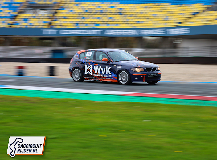 Racen op het circuit in Zandvoort, Assen of Meppen