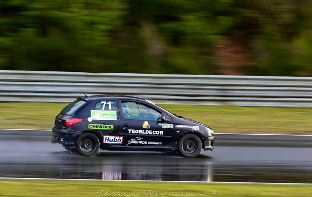 Racewagen besturen of meerijden bij Arrow Racing Events