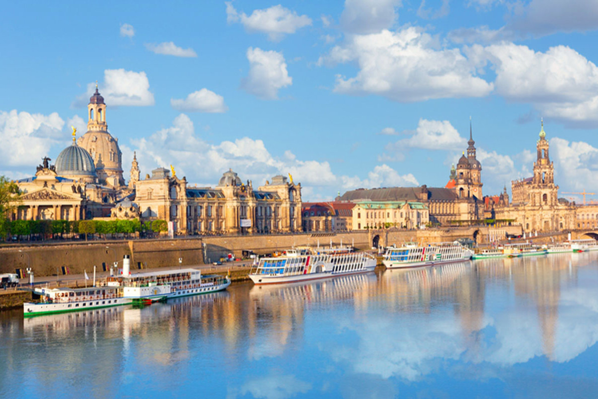 Retourticket voor 1 persoon naar Berlijn, Hamburg of Bremen