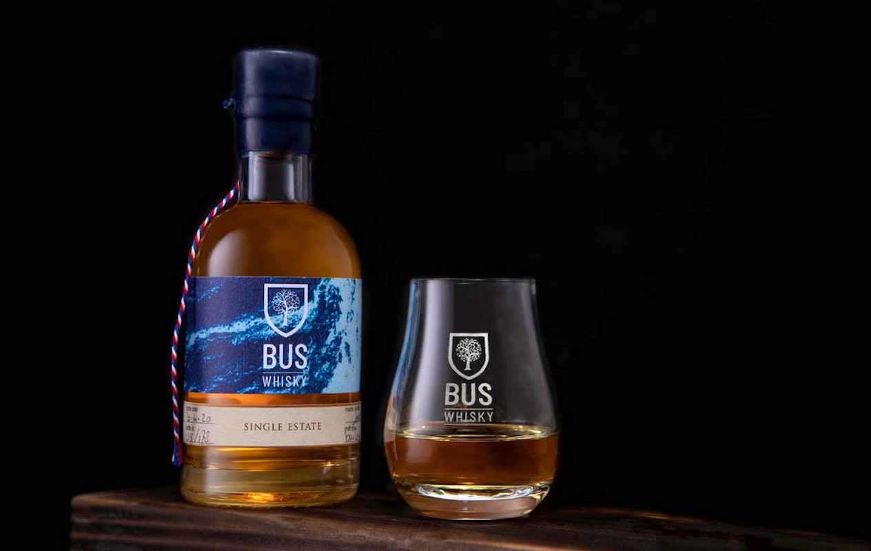 Rondleiding whiskystokerij bij Bus Whisky