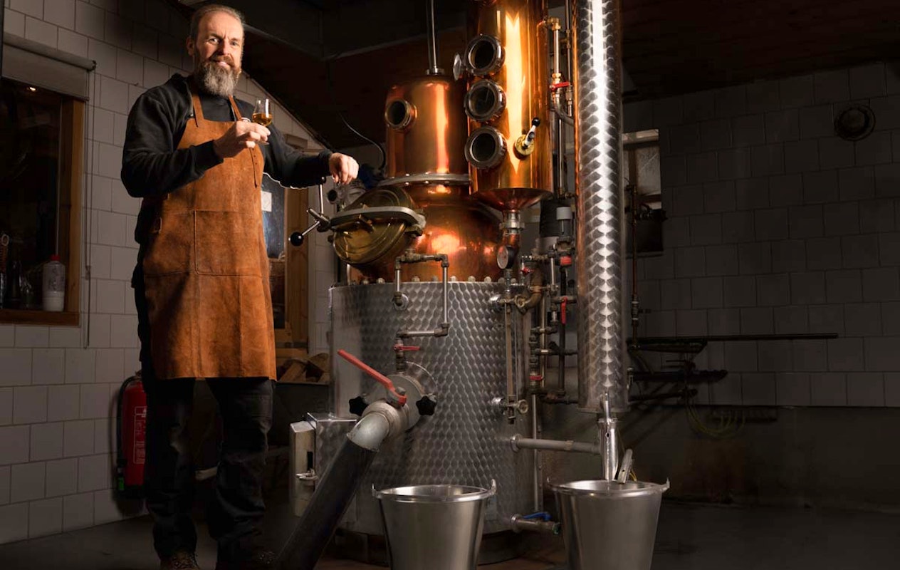 Rondleiding whiskystokerij bij Bus Whisky