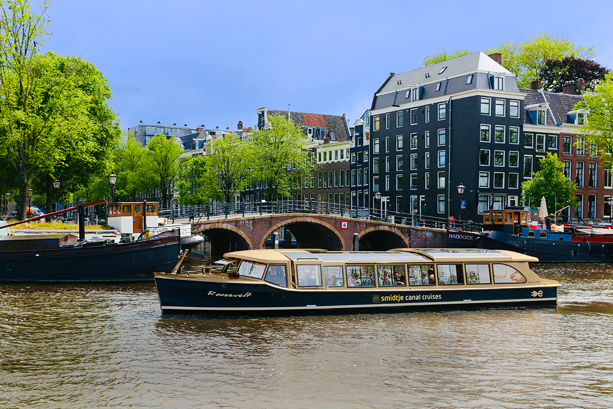 Rondvaart door het centrum van Amsterdam (75 min)