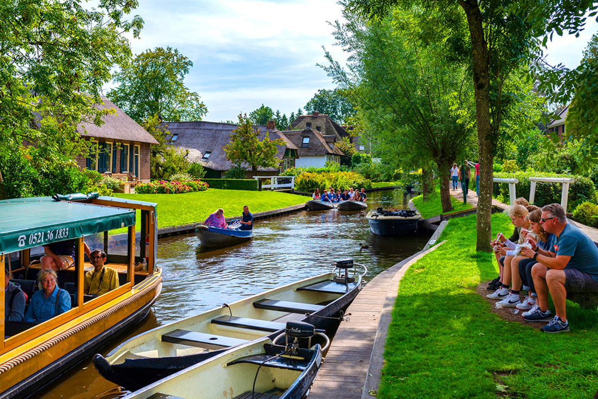Rondvaart door Giethoorn (60 min)