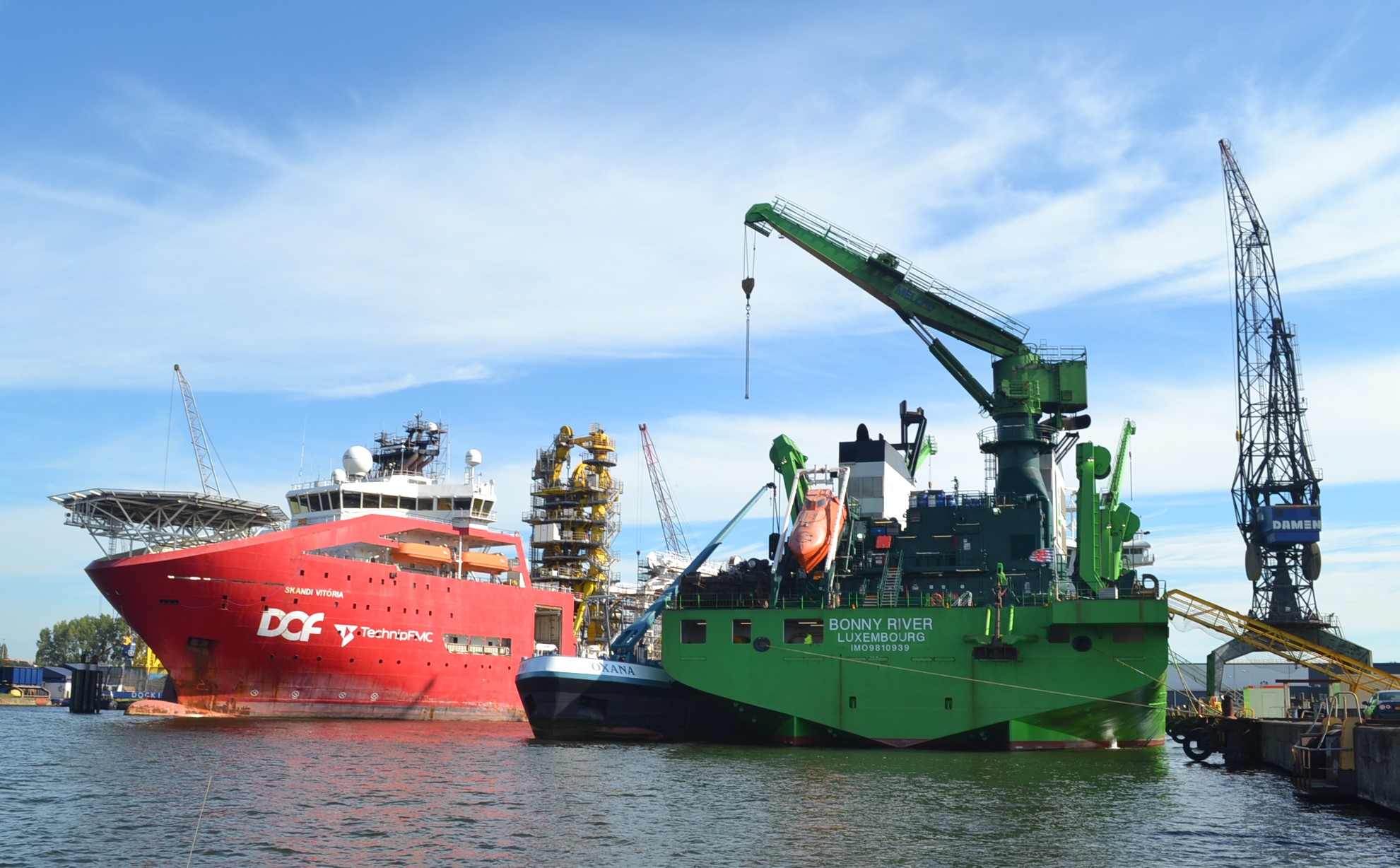 Rondvaart door haven van Amsterdam (2,5 uur)