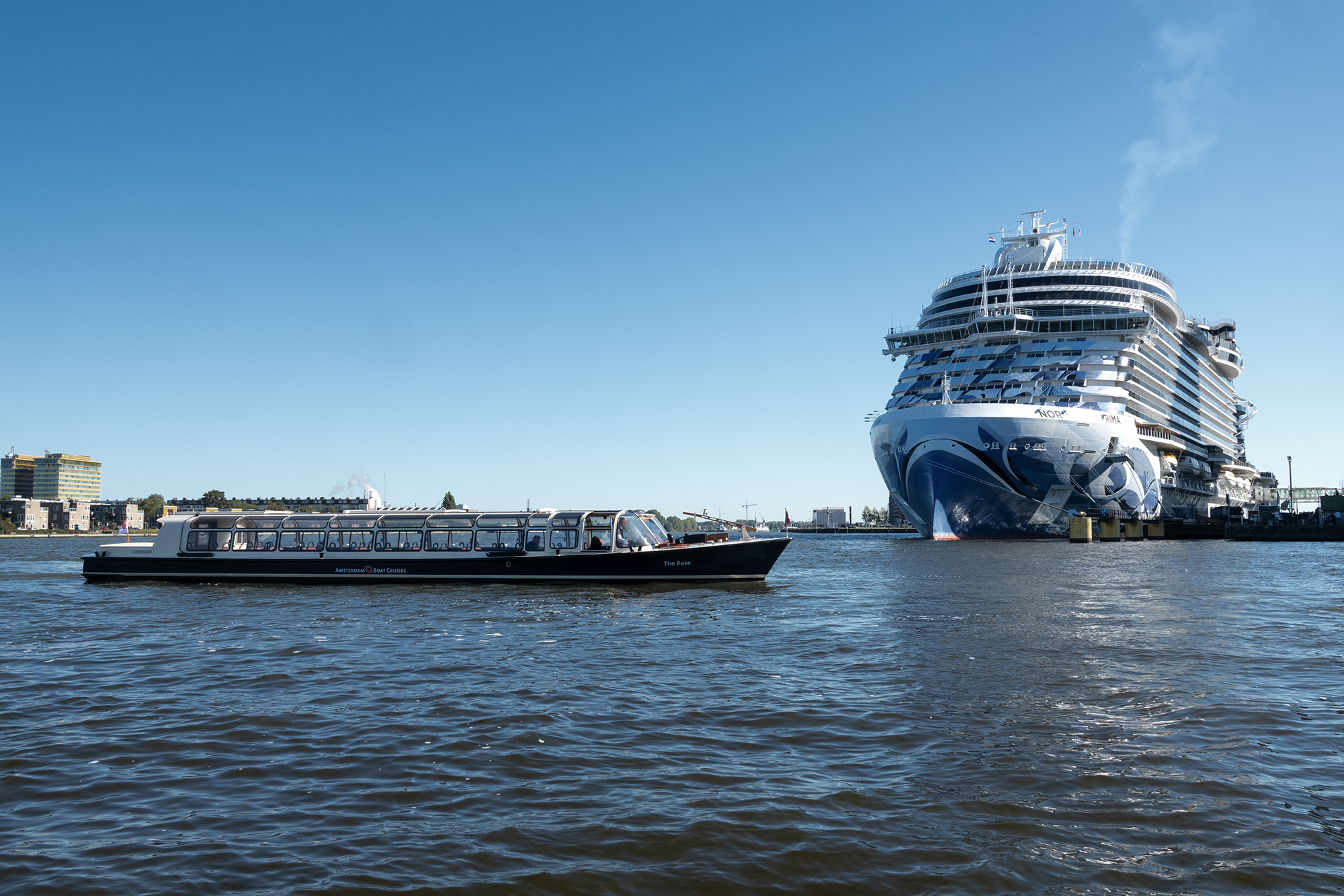 Rondvaart door haven van Amsterdam (2,5 uur)