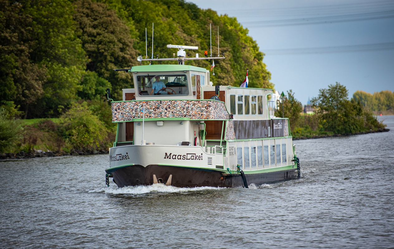 Rondvaart over de Maasplassen (2 uur)