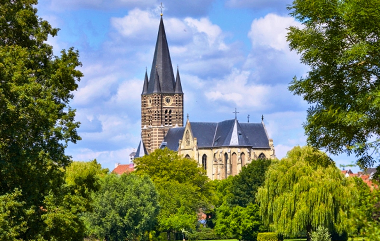 Rondvaart over de Maasplassen (2 uur)