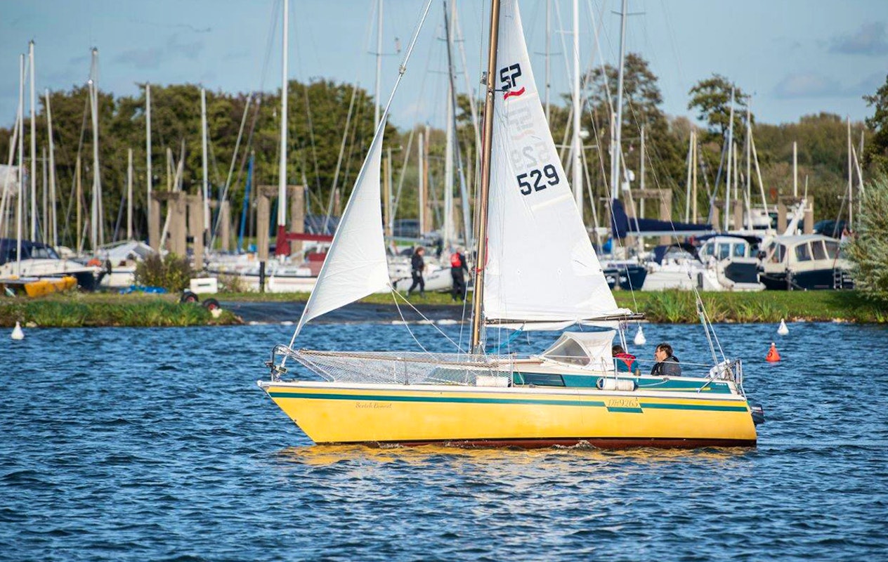 Rondvaart over de Maasplassen (2 uur)