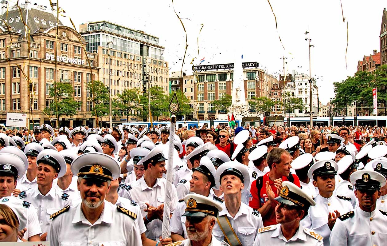 Geniet op het water van het prachtige decor tijdens SAIL Amsterdam 2020