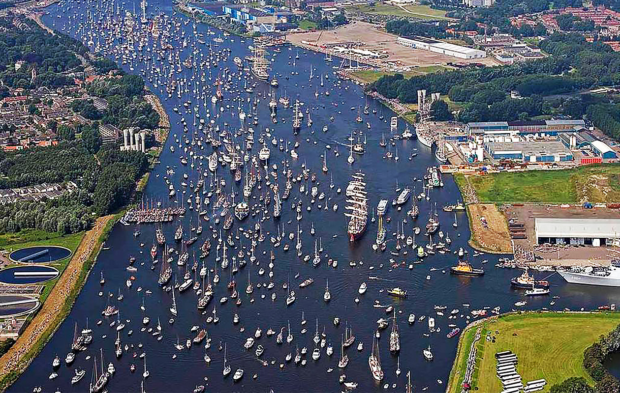 Geniet op het water van het prachtige decor tijdens SAIL Amsterdam 2020