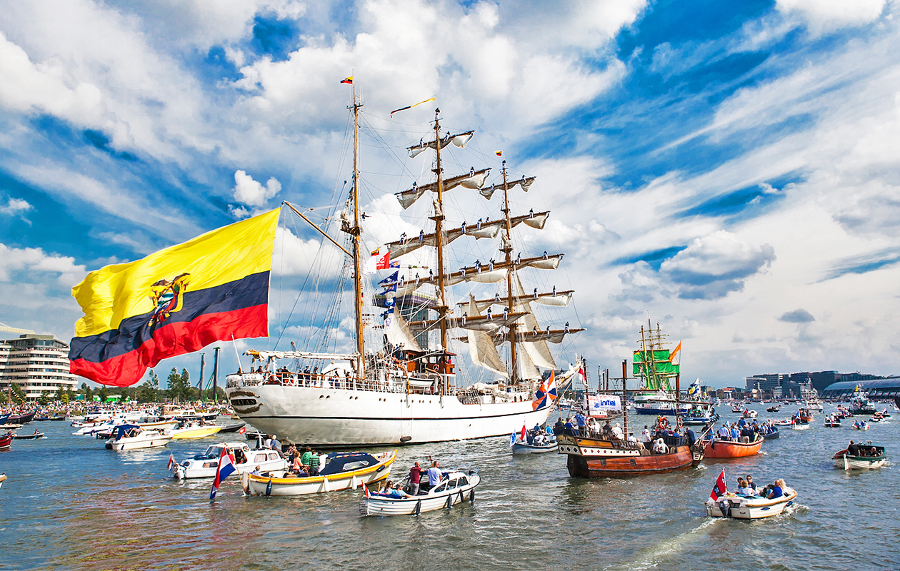 Geniet op het water van het prachtige decor tijdens SAIL Amsterdam 2020