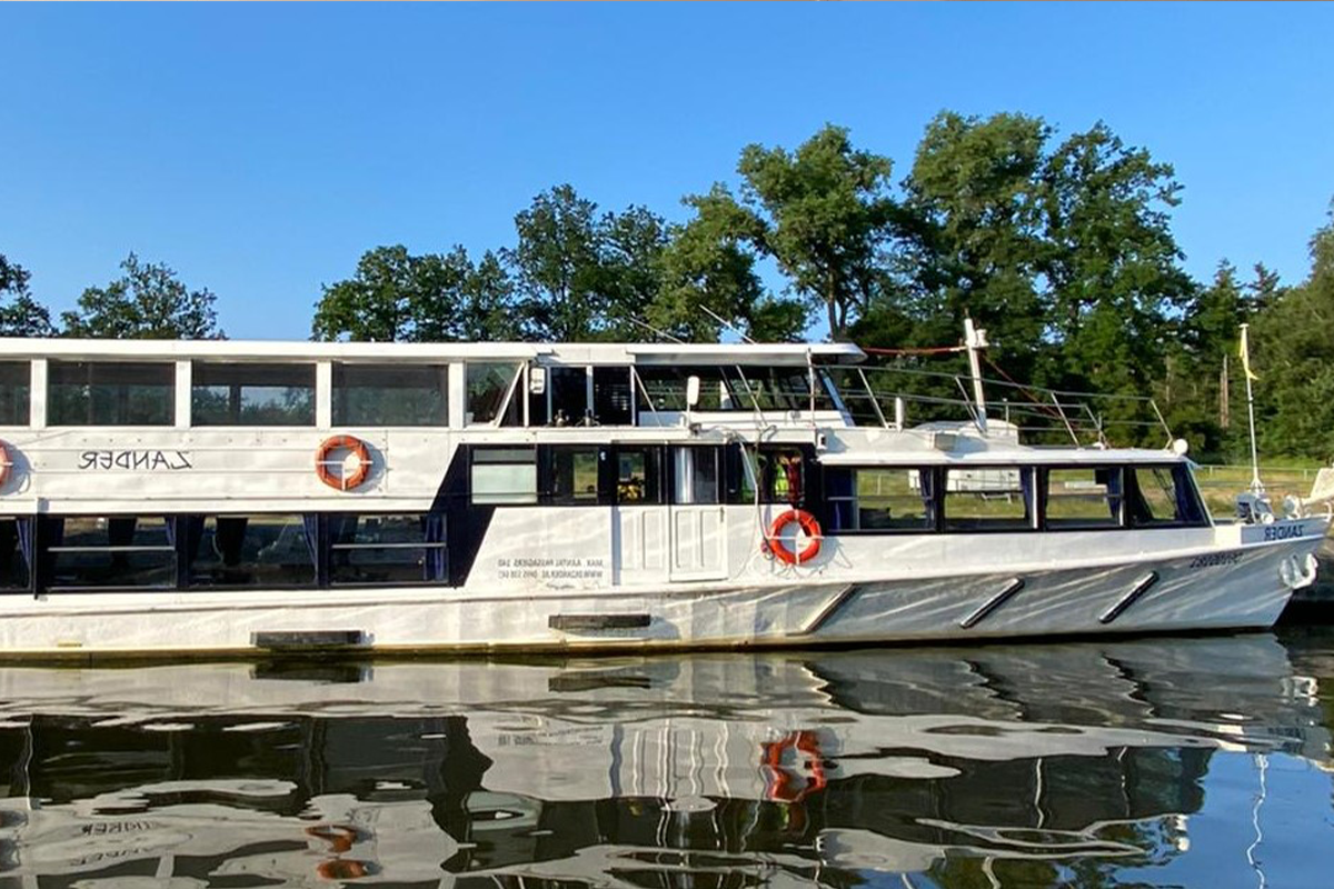 Rondvaart op het Zander Passagiersschip, inclusief zondagsbrunch of bbq  