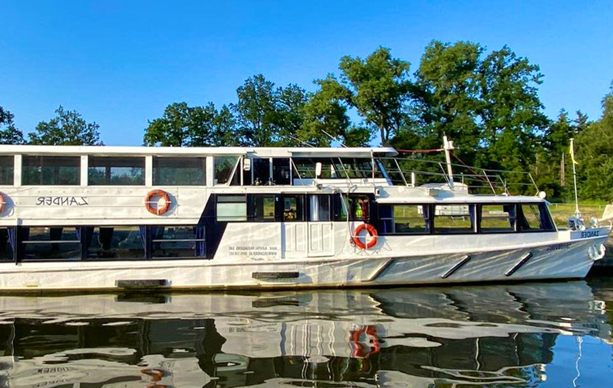 Rondvaart op het Zander Passagiersschip, inclusief zondagsbrunch of bbq