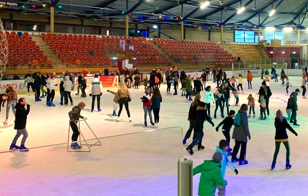 Schaatsen bij SilverDome Zoetermeer, inclusief huur