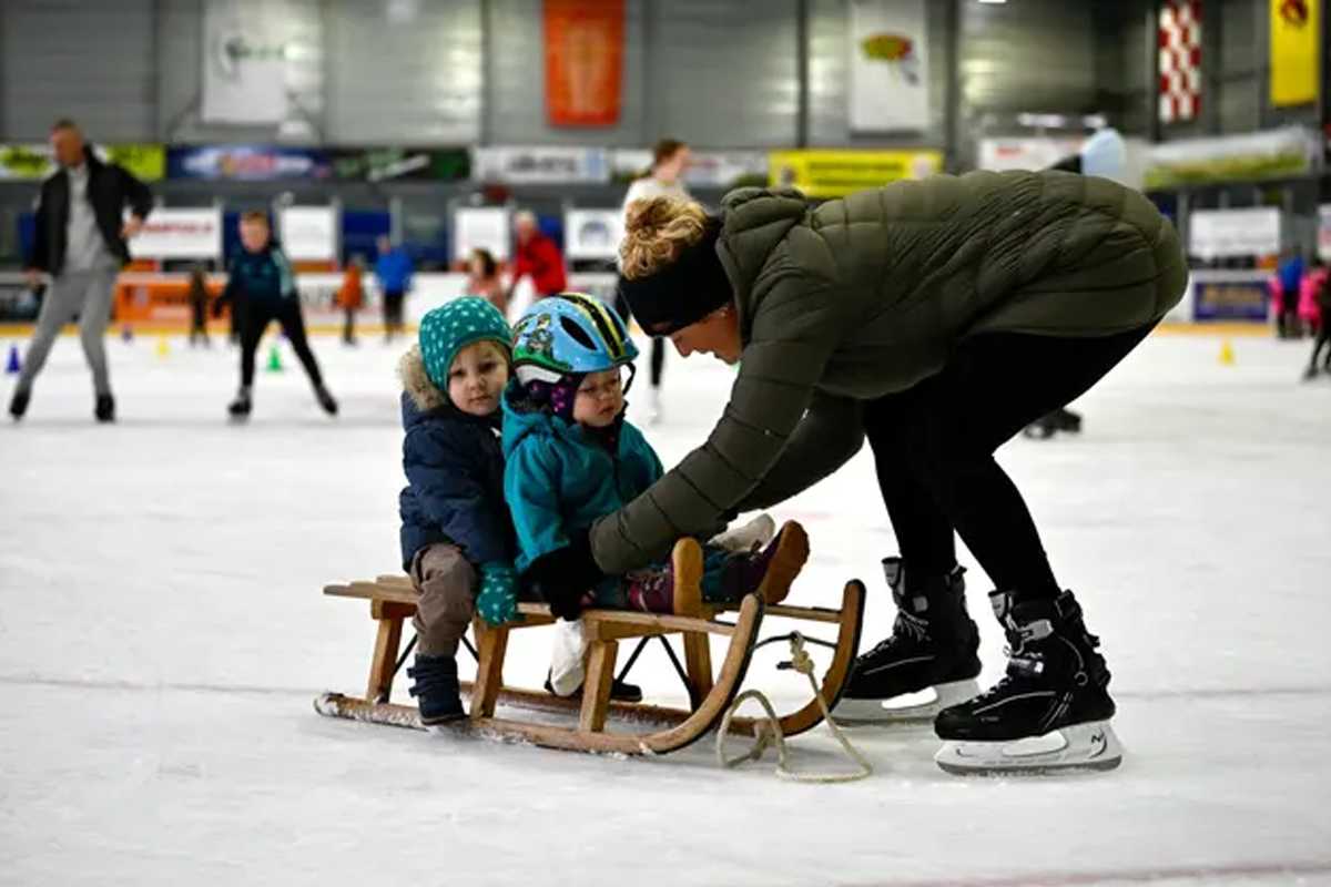 Schaatsen bij Sportcentrum Kardinge
