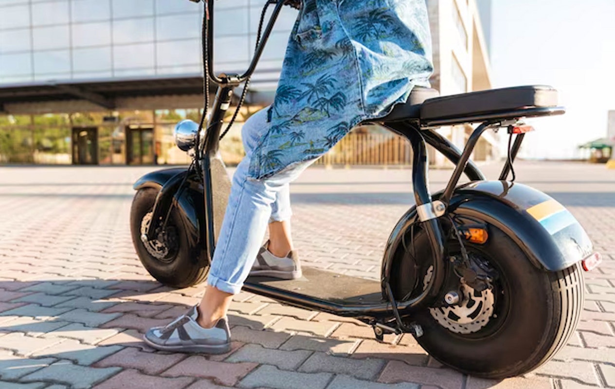 Scooter of E-chopper tocht door het Heuvelland