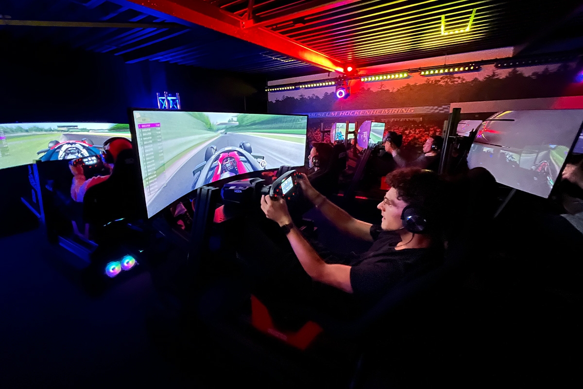 Sim Racing bij Fit & Fun Plaza